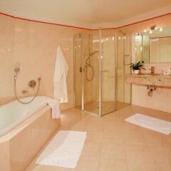 Hotel Garni Traubenheim Тироло ванная