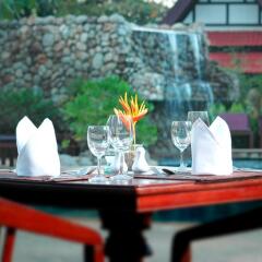 Отель Holiday Villa Ланта питание