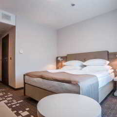 Q Hotel Plus Wroclaw комната для гостей фото 3