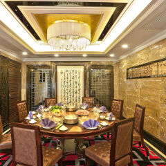 Emperor Hotel питание