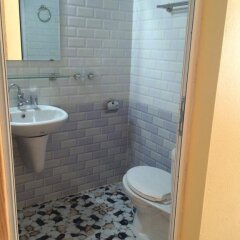Отель Lucky Hostel Вьетнам, Шапа - отзывы, цены и фото номеров - забронировать отель Lucky Hostel онлайн ванная фото 2