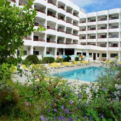 Hotel Alba бассейн