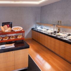 ISG Airport Hotel Турция, Стамбул - 13 отзывов об отеле, цены и фото номеров - забронировать отель ISG Airport Hotel онлайн питание фото 2