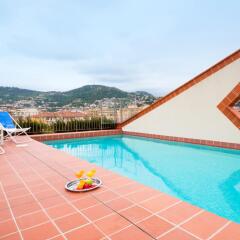 Отель Aparthotel Adagio Access Nice Acropolis Ницца бассейн