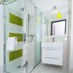 Отель erApartments Wronia Oxygen Польша, Варшава - отзывы, цены и фото номеров - забронировать отель erApartments Wronia Oxygen онлайн ванная фото 6