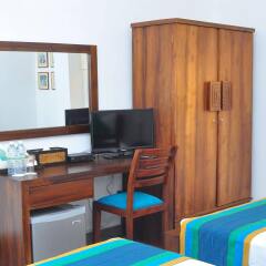Отель Comfort@15 Hotel Colombo Шри-Ланка, Коломбо - 1 отзыв об отеле, цены и фото номеров - забронировать отель Comfort@15 Hotel Colombo онлайн удобства в номере фото 2