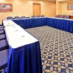 Отель Holiday Inn Express Vicksburg