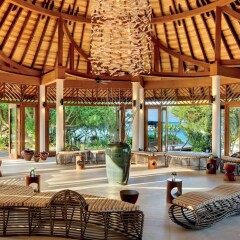 Отель Hideaway Beach Resort And Spa Донакули гостиничный бар