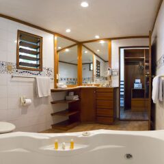 Отель First Landing Beach Resort & Villas ванная