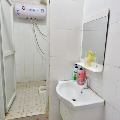 Отель Xiamen Ruyi Hotel Bolin School Китай, Сямынь - отзывы, цены и фото номеров - забронировать отель Xiamen Ruyi Hotel Bolin School онлайн ванная