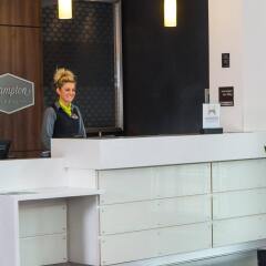 Отель Hampton by Hilton Liverpool City Center Великобритания, Ливерпуль - отзывы, цены и фото номеров - забронировать отель Hampton by Hilton Liverpool City Center онлайн интерьер отеля
