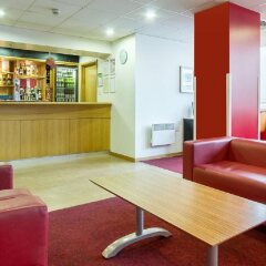 Отель Travelodge Croydon Central развлечения