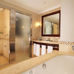 Отель Sheraton Grand Krakow ванная фото 2