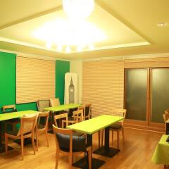 Moon Hostel детские мероприятия