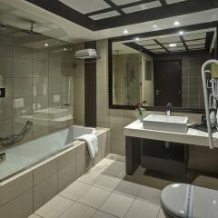 Raintree Rolla Hotel ванная фото 2