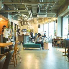 THE LIFE hostel & bar lounge Хаката интерьер отеля фото 2