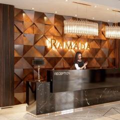 Отель Ramada and Suites by Wyndham Yerevan интерьер отеля