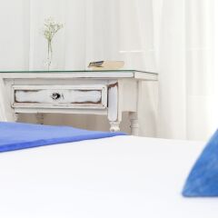 Отель Hostal Hispano сейф в номере