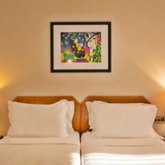 Отель Ramada by Wyndham Lisbon в номере