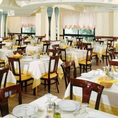 Hotel Aragosta Римини питание