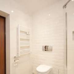 Отель Very Berry Apartments Kramarska 18 Польша, Познань - отзывы, цены и фото номеров - забронировать отель Very Berry Apartments Kramarska 18 онлайн ванная фото 2