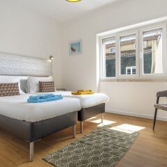 Отель LV Premier Amoreiras Am3- City Center, Balconies, air Conditioned, Elevator Португалия, Лиссабон - отзывы, цены и фото номеров - забронировать отель LV Premier Amoreiras Am3- City Center, Balconies, air Conditioned, Elevator онлайн комната для гостей фото 3