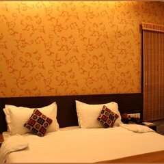 Отель OYO 1824 Hotel Grand Peepal Индия, Нью-Дели - отзывы, цены и фото номеров - забронировать отель OYO 1824 Hotel Grand Peepal онлайн комната для гостей фото 3
