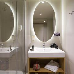 Отель Aparthotel Adagio access München City Olympiapark Германия, Мюнхен - 4 отзыва об отеле, цены и фото номеров - забронировать отель Aparthotel Adagio access München City Olympiapark онлайн ванная фото 2