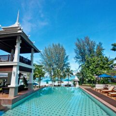 Отель Anyavee Tubkaek Beach Resort бассейн
