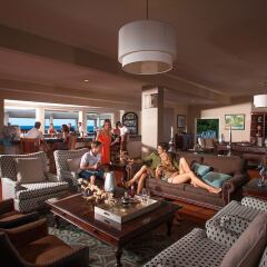 Отель Sandals Ochi Beach Resort All Inclusive Couples Only гостиничный бар