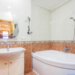 Гостиница Comfortable apartment on the left bank Украина, Киев - отзывы, цены и фото номеров - забронировать гостиницу Comfortable apartment on the left bank онлайн ванная