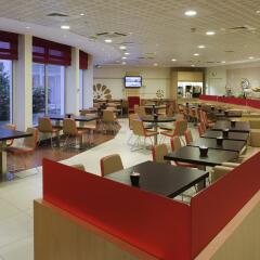Отель ibis Paris Montmartre 18ème интерьер отеля