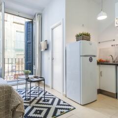 Отель Apartamento Madrid de los Austrias I Испания, Мадрид - отзывы, цены и фото номеров - забронировать отель Apartamento Madrid de los Austrias I онлайн комната для гостей фото 2