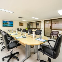Отель Andaman Beach Suites Пхукет помещение для мероприятий