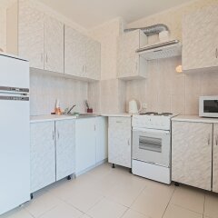 Отель FlatHome24 metro Komendanskiy prospect Санкт-Петербург в номере