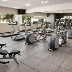Отель Wyndham Garden Guadalajara Acueducto фитнесс-зал фото 2