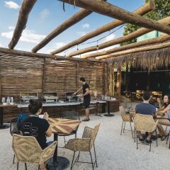 Отель Selina Cancun Downtown Мексика, Канкун - отзывы, цены и фото номеров - забронировать отель Selina Cancun Downtown онлайн гостиничный бар