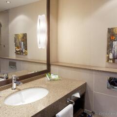 Гостиница Holiday Inn Almaty ванная