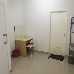 Checkin Hostel At Donmuang Airport Бангкок удобства в номере