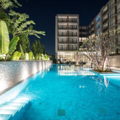 Отель The Park Nine Suvarnabhumi Бангкок бассейн