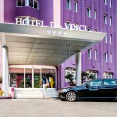 Hotel Da Vinci парковка