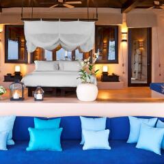 Отель The Naka Island, A Luxury Collection Resort and Spa, Phuket комната для гостей