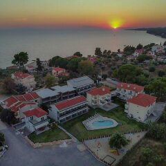 Отель Finikas Garden Beach Resort Nikiti пляж
