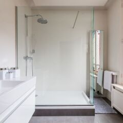 Отель Charming Townhouse Near Parc Montsouris Франция, Париж - отзывы, цены и фото номеров - забронировать отель Charming Townhouse Near Parc Montsouris онлайн ванная