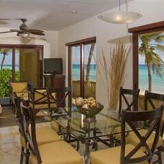 Отель Encanto El Faro Luxury Ocean Front Condo Hotel Мексика, Плая-дель-Кармен - отзывы, цены и фото номеров - забронировать отель Encanto El Faro Luxury Ocean Front Condo Hotel онлайн комната для гостей фото 3