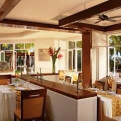 Отель Sunscape Dorado Pacifico Ixtapa Resort & Spa - Все включено гостиничный бар
