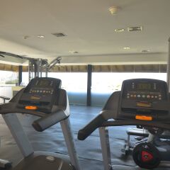 Отель Ramada by Wyndham Bali Sunset Road Kuta фитнесс-зал фото 2