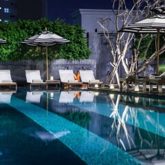 Mövenpick Hotel Sukhumvit 15 Bangkok бассейн фото 2