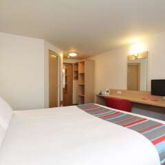 Отель Travelodge Glasgow Airport Пейсли комната для гостей фото 5