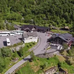 Отель Briksdalsbre Fjellstove парковка